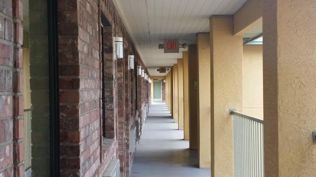 Country Hill Inn & Suite Eagle Pass Exterior foto