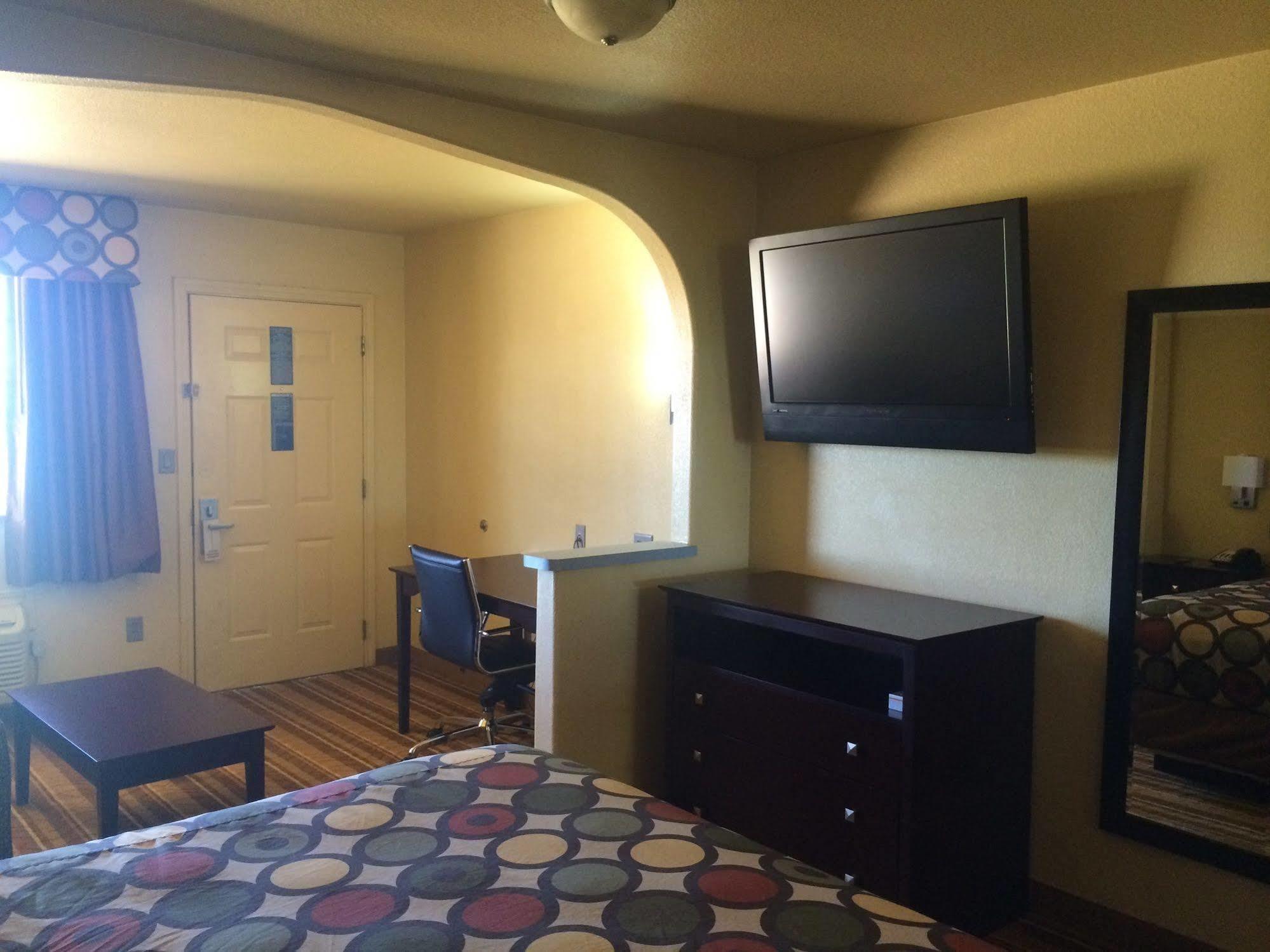 Country Hill Inn & Suite Eagle Pass Exterior foto