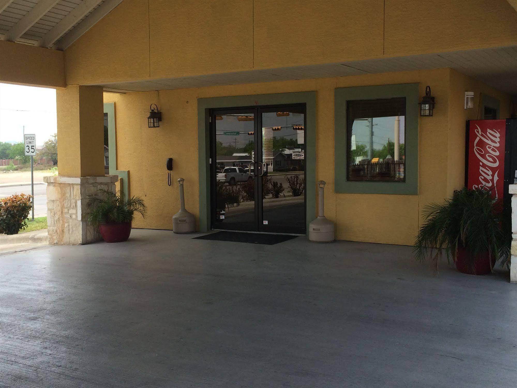 Country Hill Inn & Suite Eagle Pass Exterior foto